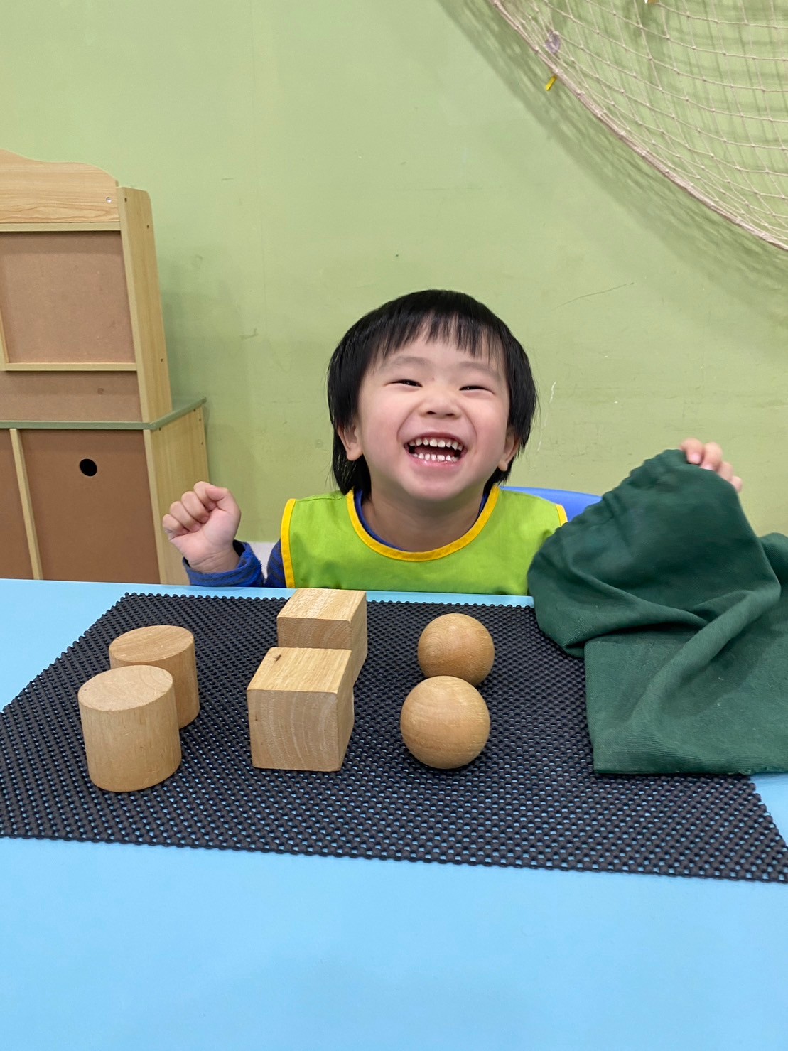 幼幼蒙特梭利感覺課程