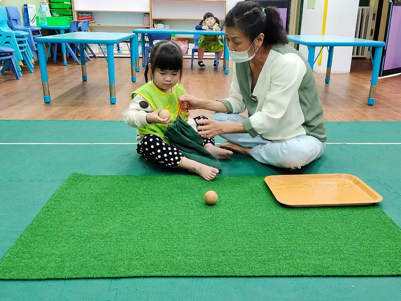 幼幼蒙特梭利感覺課程
