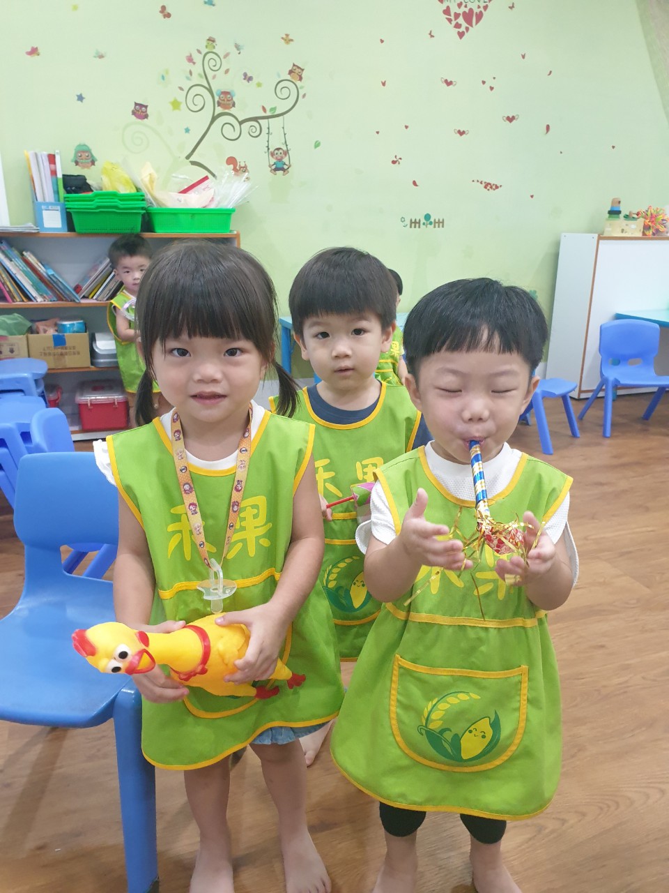 禾果小小新生上學去