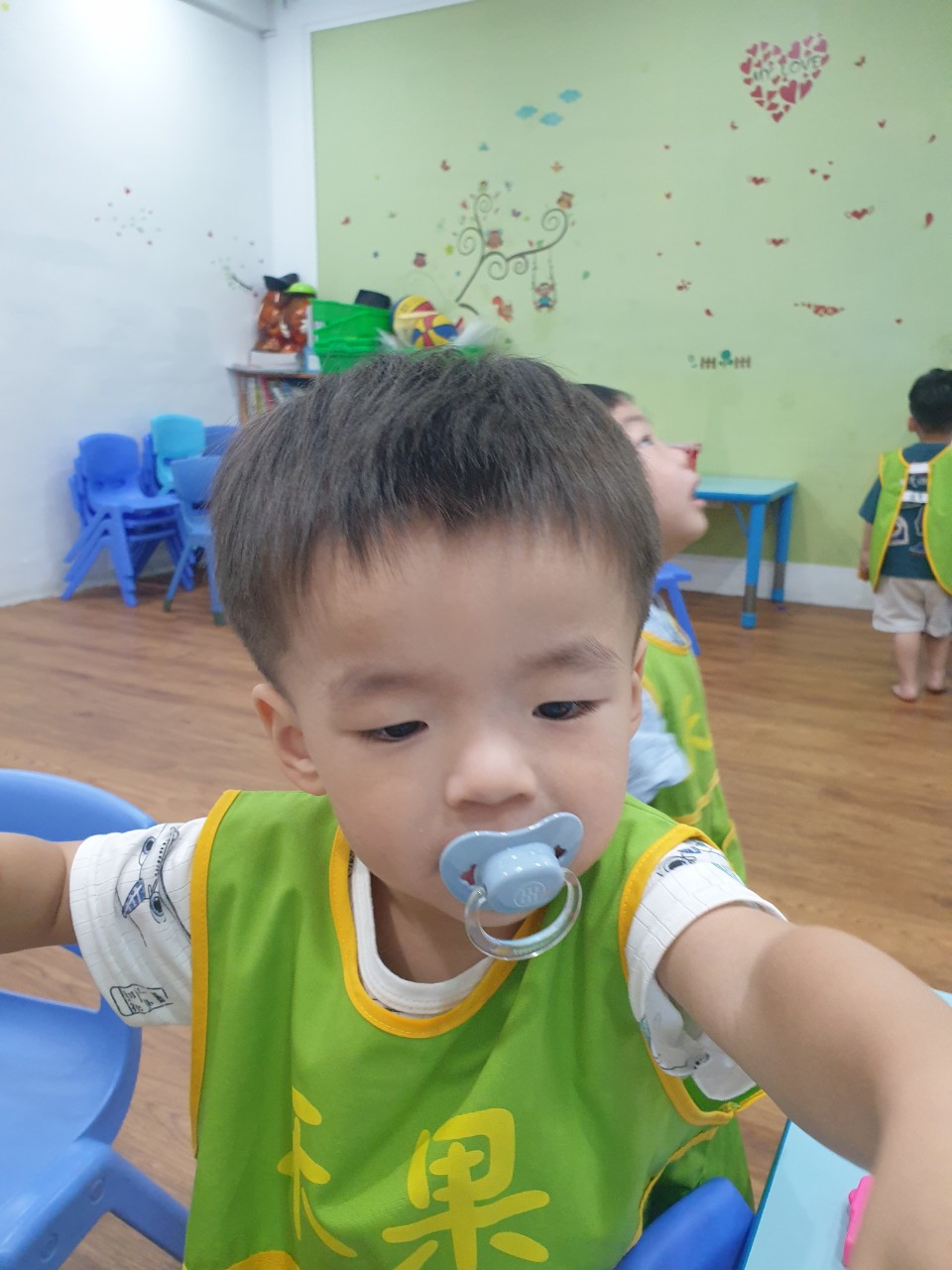 禾果小小新生上學去