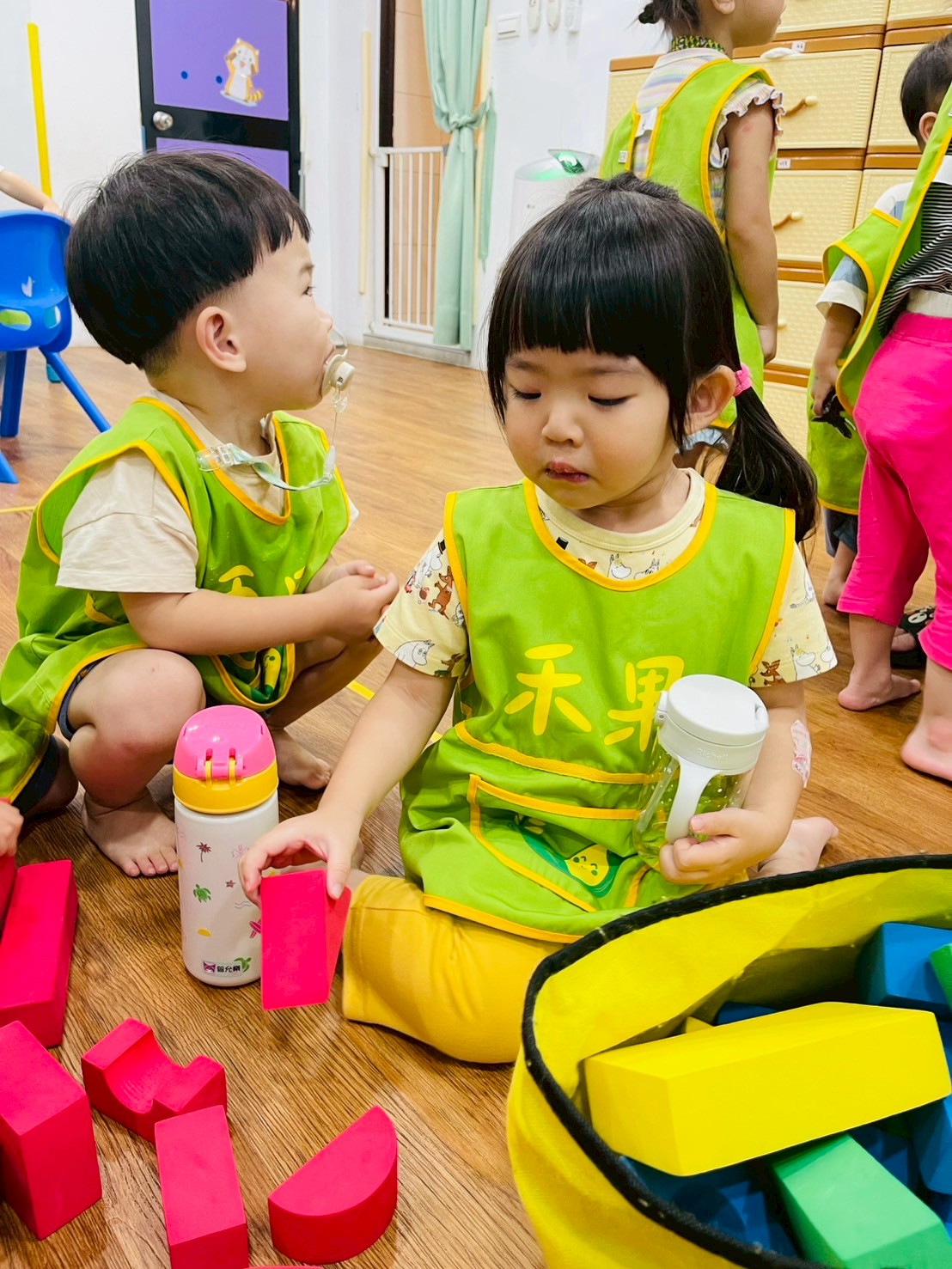 禾果小小新生上學去